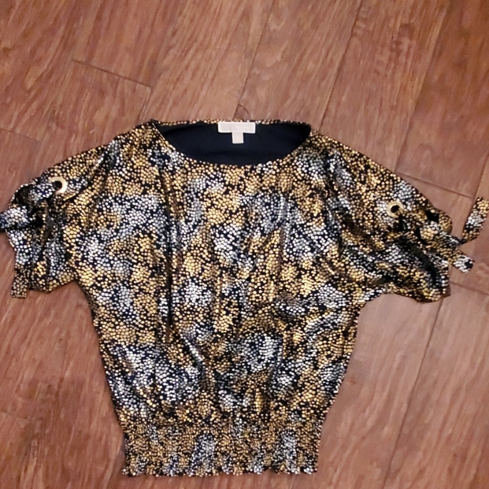 Sparkly fitted waist top